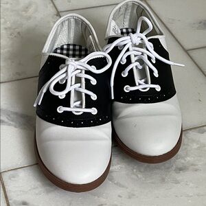 Black & White Saddle Oxford